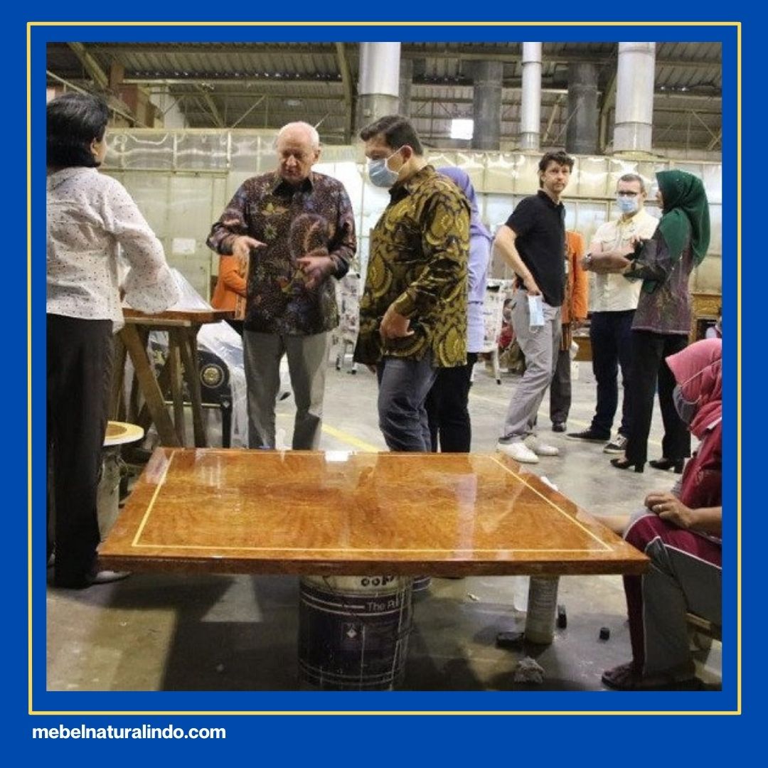 Toko Furniture Indonesia