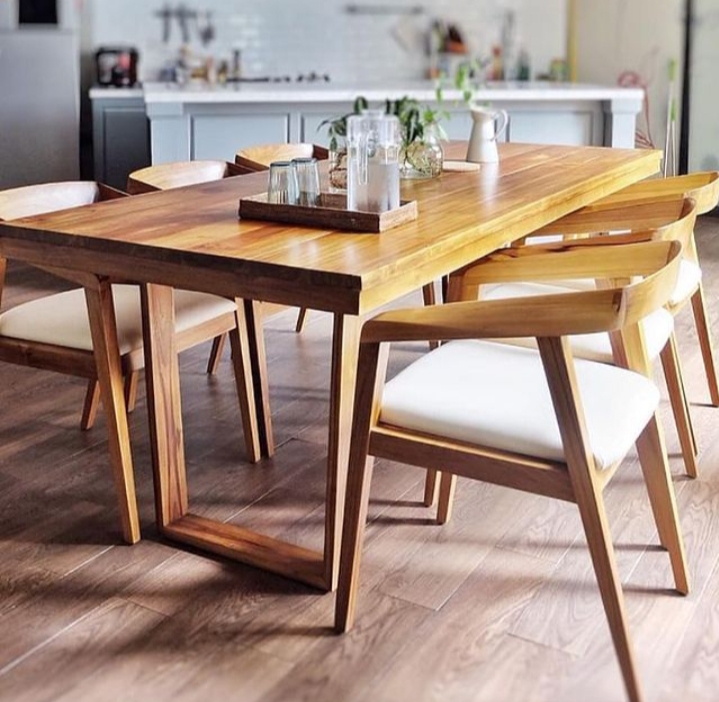 Meja Makan Minimalis Kayu Jati