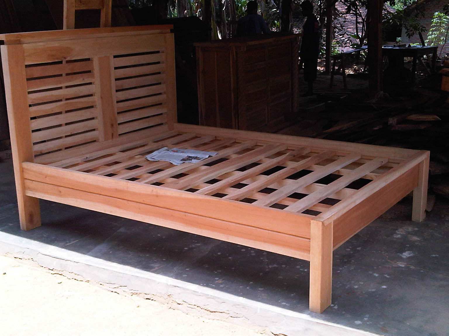 Dipan Tempat Tidur Minimalis