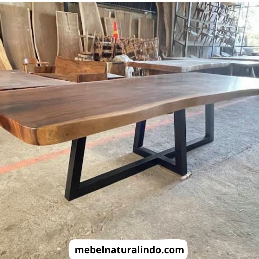 Furniture Kayu Trembesi