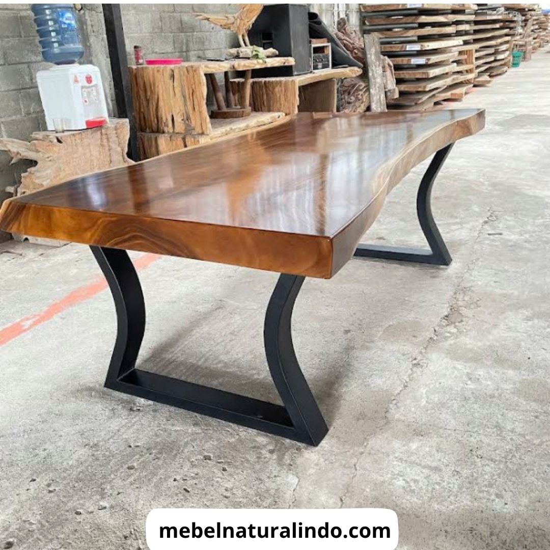 Furniture Kayu Trembesi