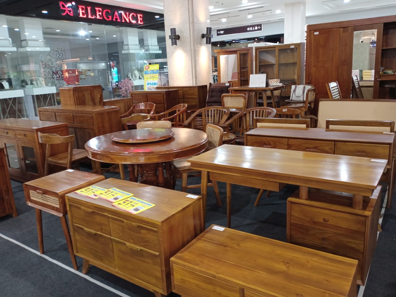 Furniture di Jakarta Selatan