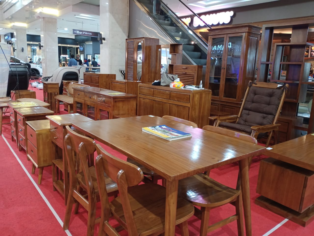 Toko Furniture Kayu Jogja